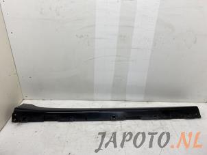 Usados Faldón lateral derecha Mazda 6 (GH12/GHA2) 2.0i 16V S-VT Precio € 74,95 Norma de margen ofrecido por Japoto Parts B.V.