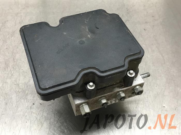 ABS-pump Nissan Micra (K13), 2010 / 2016 1.2 12V, Halvkombi (Hatchback), Bensin, 1.198cc, 59kW (80pk), FWD, HR12DE, 2010-05 / 2015-09, K13A (Begagnad)