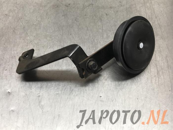 Używane Klakson Kia Venga 1.6 CVVT 16V Cena € 13,11 Procedura marży oferowane przez Japoto Parts B.V.