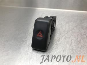 Used Panic lighting switch Subaru Impreza II Plus (GG) 2.0 16V TS,GX 4x4 Price € 19,95 Margin scheme offered by Japoto Parts B.V.