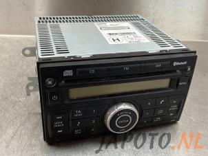 Usados Reproductor de CD y radio Nissan Qashqai (J10) 1.6 16V Precio € 124,99 Norma de margen ofrecido por Japoto Parts B.V.