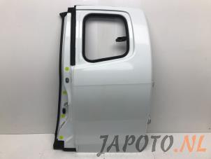 Używane Drzwi lewe tylne wersja 4-drzwiowa Isuzu D-Max (TFR/TFS) 2.5 D Twin Turbo Cena € 361,79 Z VAT oferowane przez Japoto Parts B.V.