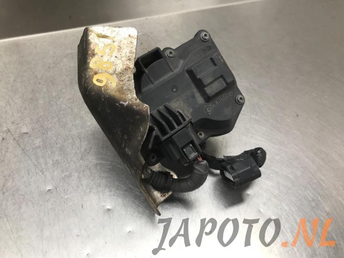 Exhaust throttle valve from a Nissan NV 200 (M20M) 1.5 dCi 90 2016