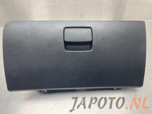 Gebrauchte Handschuhfach Kia Sportage (SL) 1.6 GDI 16V 4x2 Preis € 49,95 Margenregelung angeboten von Japoto Parts B.V.