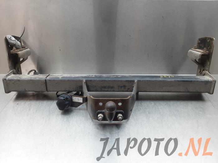 Używane Hak holowniczy Isuzu D-Max (TFR/TFS) 2.5 D Twin Turbo Cena € 190,58 Z VAT oferowane przez Japoto Parts B.V.