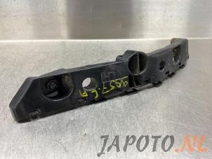 Używane Wspornik zderzaka lewy tyl Nissan Note (E12) 1.5 dCi 90 Cena € 9,95 Procedura marży oferowane przez Japoto Parts B.V.