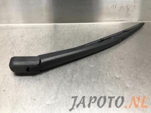 Used Rear wiper arm Mazda CX-5 (KE,GH) 2.0 SkyActiv-G 16V 2WD Price € 24,19 Inclusive VAT offered by Japoto Parts B.V.