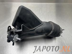Used Air intake hose Hyundai iX35 (LM) 1.6 GDI 16V Price € 34,95 Margin scheme offered by Japoto Parts B.V.