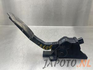 Used Accelerator pedal Isuzu D-Max (TFR/TFS) 2.5 D Twin Turbo Price € 90,69 Inclusive VAT offered by Japoto Parts B.V.