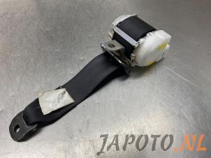 Usagé Ceinture de sécurité arrière centre Suzuki Swift (ZA/ZC/ZD1/2/3/9) 1.3 VVT 16V Prix € 29,99 Règlement à la marge proposé par Japoto Parts B.V.