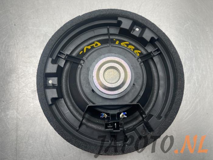 Speaker from a Suzuki Vitara (LY/MY) 1.4 Booster Jet Turbo 16V SHVS AllGrip 2021