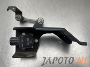 Używane Regulator wysokosci ksenonowy Suzuki Vitara (LY/MY) 1.4 Booster Jet Turbo 16V SHVS AllGrip Cena € 49,95 Procedura marży oferowane przez Japoto Parts B.V.