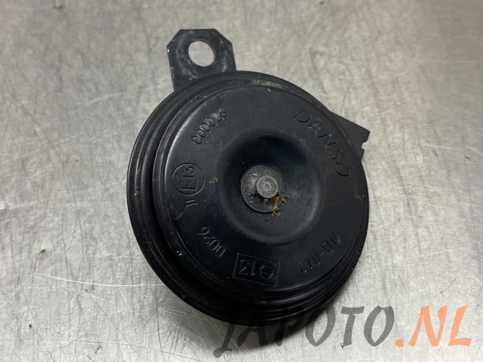 Używane Klakson Suzuki Vitara (LY/MY) 1.4 Booster Jet Turbo 16V SHVS AllGrip Cena € 26,20 Procedura marży oferowane przez Japoto Parts B.V.