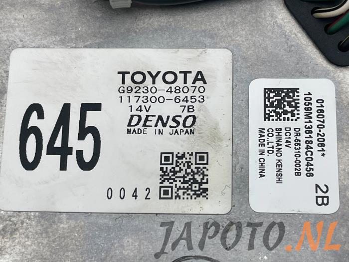 Ventilador otros de un Toyota RAV4 (A4) 2.5 Hybrid 16V VVT-i 4x4 2019