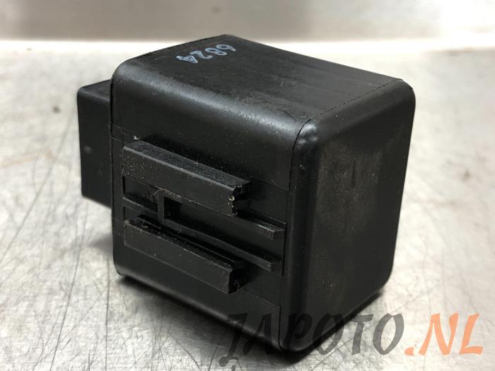 Relay from a Subaru Forester (SG) 2.0 16V X 2007