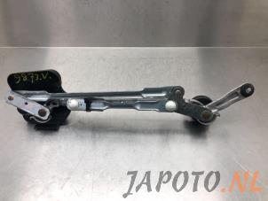 Używane Mechanizm wycieraczki Nissan Micra (K14) 0.9 IG-T 12V Cena € 49,95 Procedura marży oferowane przez Japoto Parts B.V.