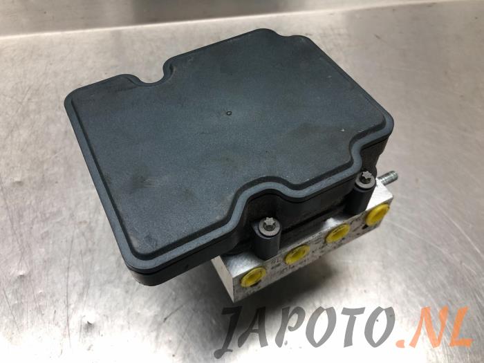 Usagé Bloc ABS Nissan Micra (K14) 0.9 IG-T 12V Prix € 131,25 Règlement à la marge proposé par Japoto Parts B.V.