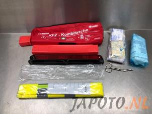 Used First aid kit Mazda CX-5 (KE,GH) 2.0 SkyActiv-G 16V 2WD Price € 30,19 Inclusive VAT offered by Japoto Parts B.V.