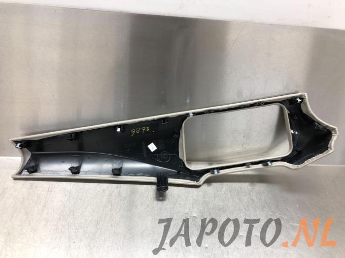 Dashboard frame from a Nissan Micra (K14) 0.9 IG-T 12V 2017