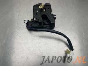 Used Tailgate lock mechanism Chevrolet Epica 2.5 24V Price € 49,95 Margin scheme offered by Japoto Parts B.V.
