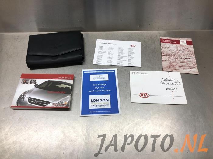 Używane Instrukcja Kia Cee'd Sporty Wagon (EDF) 1.6 CVVT 16V Cena € 15,70 Procedura marży oferowane przez Japoto Parts B.V.