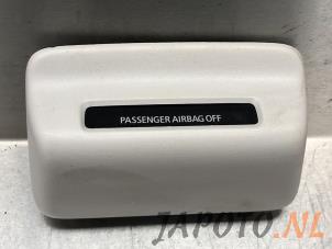 Usados Luz de control de airbag Mitsubishi Space Star (A0) 1.0 12V Precio € 19,95 Norma de margen ofrecido por Japoto Parts B.V.