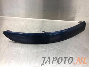 Used Front bumper, right-side component Toyota Yaris (P1) 1.3 16V VVT-i Price € 19,95 Margin scheme offered by Japoto Parts B.V.