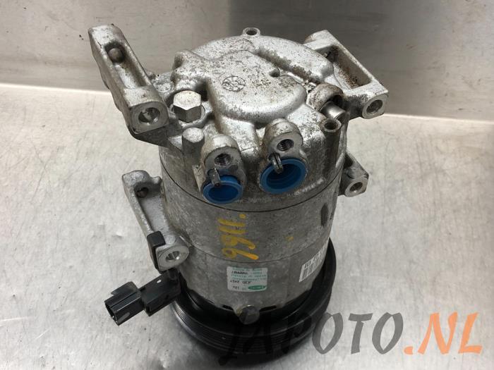 Usagé Compresseur de clim Hyundai iX20 (JC) 1.4i 16V Prix € 78,70 Règlement à la marge proposé par Japoto Parts B.V.