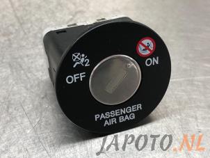 Used Airbag lock Kia Rio III (UB) 1.2 CVVT 16V Price € 9,95 Margin scheme offered by Japoto Parts B.V.