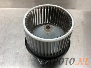 Usados Motor de ventilador de calefactor Hyundai Atos 1.0 12V Precio € 34,95 Norma de margen ofrecido por Japoto Parts B.V.