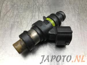 Used Injector (petrol injection) Subaru Forester (SG) 2.0 16V X Price € 24,95 Margin scheme offered by Japoto Parts B.V.