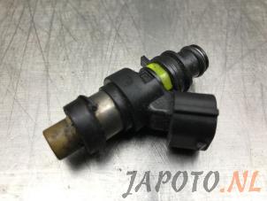 Used Injector (petrol injection) Subaru Forester (SG) 2.0 16V X Price € 24,95 Margin scheme offered by Japoto Parts B.V.