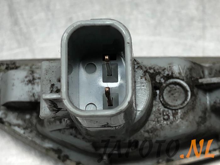 Clignotant protection avant gauche d'un Mazda 6 SportBreak (GH19/GHA9) 1.8i 16V 2008