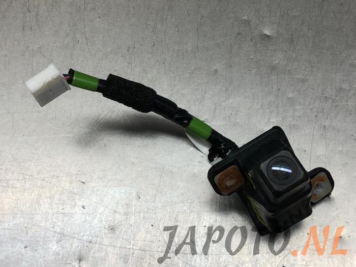 Begagnade Backkamera Toyota RAV4 (A4) 2.0 16V VVT-i 4x4 Pris € 103,95 Marginaltabell erbjuds av Japoto Parts B.V.