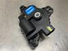 Heater valve motor from a Hyundai i30 (GDHB5), 2011 1.4 16V, Hatchback, Petrol, 1.396cc, 74kW (101pk), FWD, G4LC, 2014-12 / 2016-12, GDHB5PA; GDHB5PB 2016