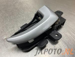 Used Front door handle 4-door, right Hyundai i30 (GDHB5) 1.4 16V Price € 14,95 Margin scheme offered by Japoto Parts B.V.