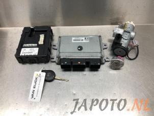 Used Ignition lock + computer Nissan Juke (F15) 1.6 16V Price € 249,95 Margin scheme offered by Japoto Parts B.V.