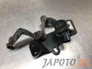 Usagé Correcteur de hauteur de phare xénon Toyota RAV4 (A4) 2.0 16V VVT-i 4x4 Prix € 49,95 Règlement à la marge proposé par Japoto Parts B.V.
