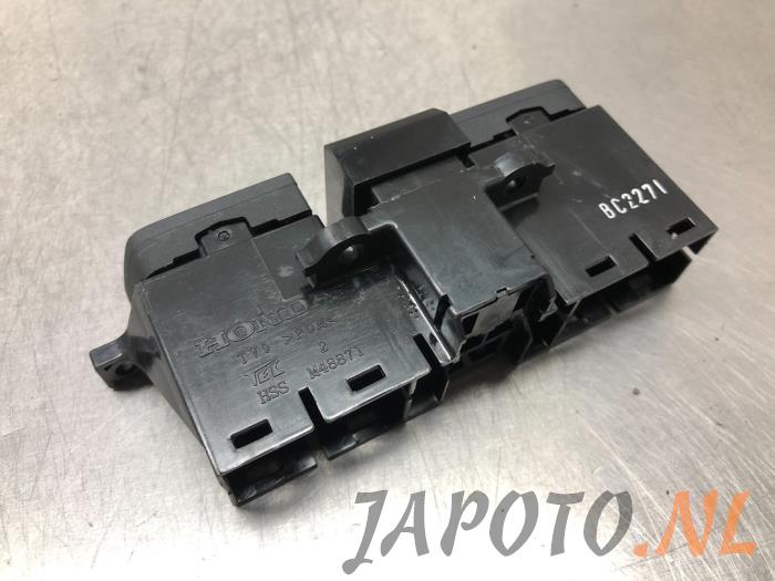 Heater switch from a Honda Civic (FK1/2/3) 1.4i VTEC 16V 2013