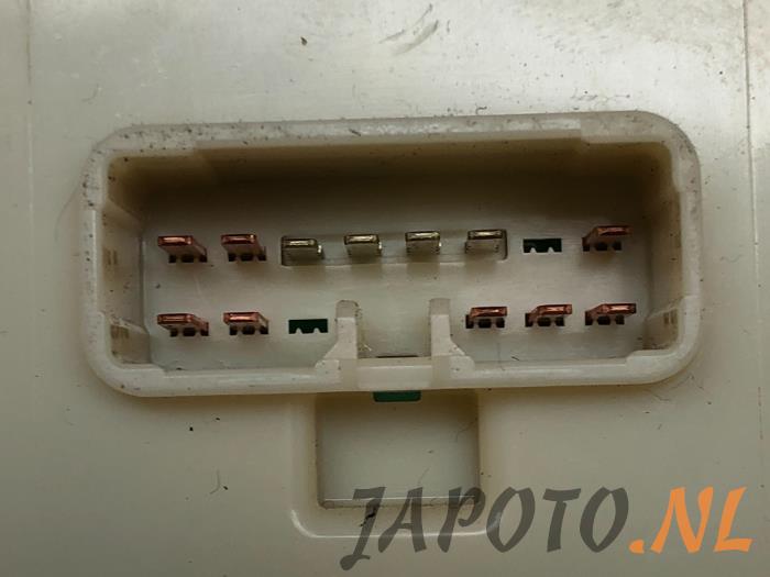 Przelacznik combi okienny z Daihatsu Cuore (L251/271/276) 1.0 12V DVVT 2003