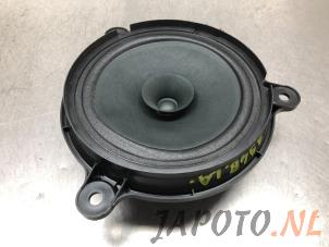 Used Speaker Mazda 2 (DJ/DL) 1.5 SkyActiv-G 90 Price € 19,95 Margin scheme offered by Japoto Parts B.V.