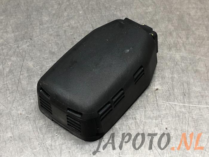 Begagnade Regnsensor Mazda 2 (DJ/DL) 1.5 SkyActiv-G 90 Pris € 26,20 Marginaltabell erbjuds av Japoto Parts B.V.