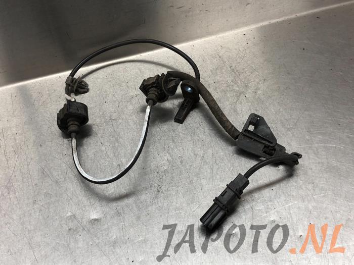 Używane Czujnik ABS Honda Civic (FK1/2/3) 1.4i VTEC 16V Cena € 36,70 Procedura marży oferowane przez Japoto Parts B.V.