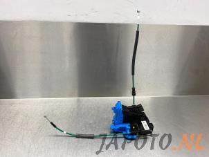 Used Rear door mechanism 4-door, right Hyundai i30 Wagon (GDHF5) 1.6 CRDi Blue Drive 16V VGT Price € 49,95 Margin scheme offered by Japoto Parts B.V.