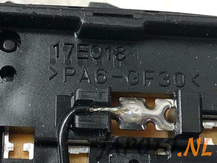 Wiper switch from a Mitsubishi Colt CZC 1.5 16V 2008