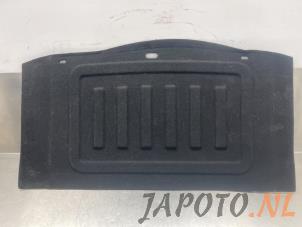 Usagé Plaque sol coffre Kia Picanto (JA) 1.0 12V Prix € 49,95 Règlement à la marge proposé par Japoto Parts B.V.
