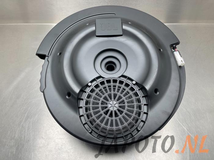 Używane Subwoofer Toyota GT 86 (ZN) 2.0 16V Cena € 209,99 Procedura marży oferowane przez Japoto Parts B.V.