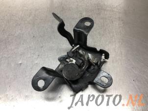 Used Bonnet lock mechanism Toyota GT 86 (ZN) 2.0 16V Price € 49,95 Margin scheme offered by Japoto Parts B.V.