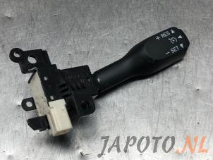 Usagé Commande régulateur de vitesse Toyota RAV4 (A3) 2.2 D-4D-F 16V 4x4 Prix € 49,95 Règlement à la marge proposé par Japoto Parts B.V.