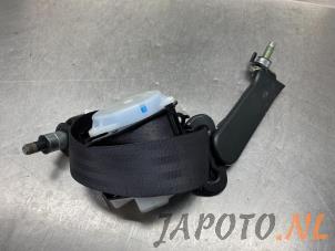 Used Rear seatbelt, left Honda Jazz (GD/GE2/GE3) 1.2 i-DSi Price € 59,95 Margin scheme offered by Japoto Parts B.V.